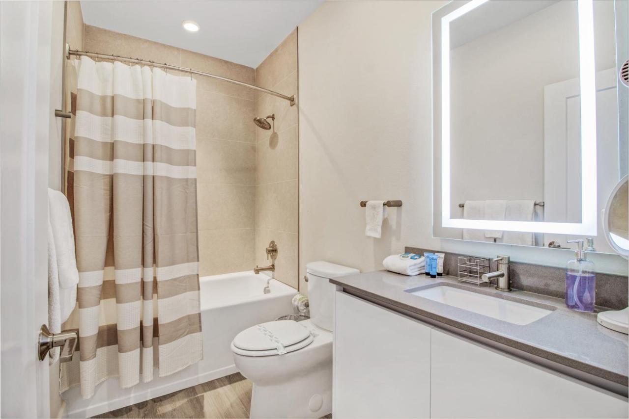 Modern Townhouse Near Disney With Heated Pool Orlando Exterior photo
