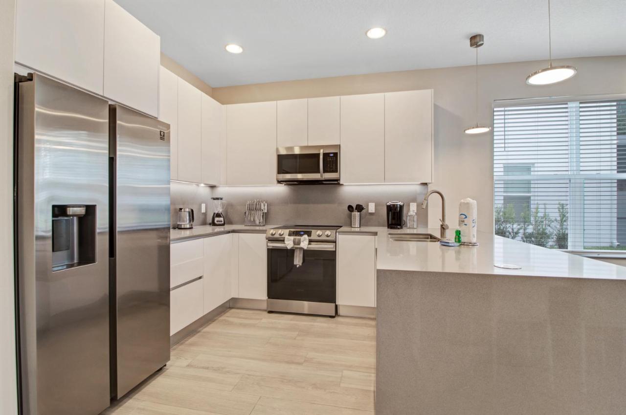 Modern Townhouse Near Disney With Heated Pool Orlando Exterior photo