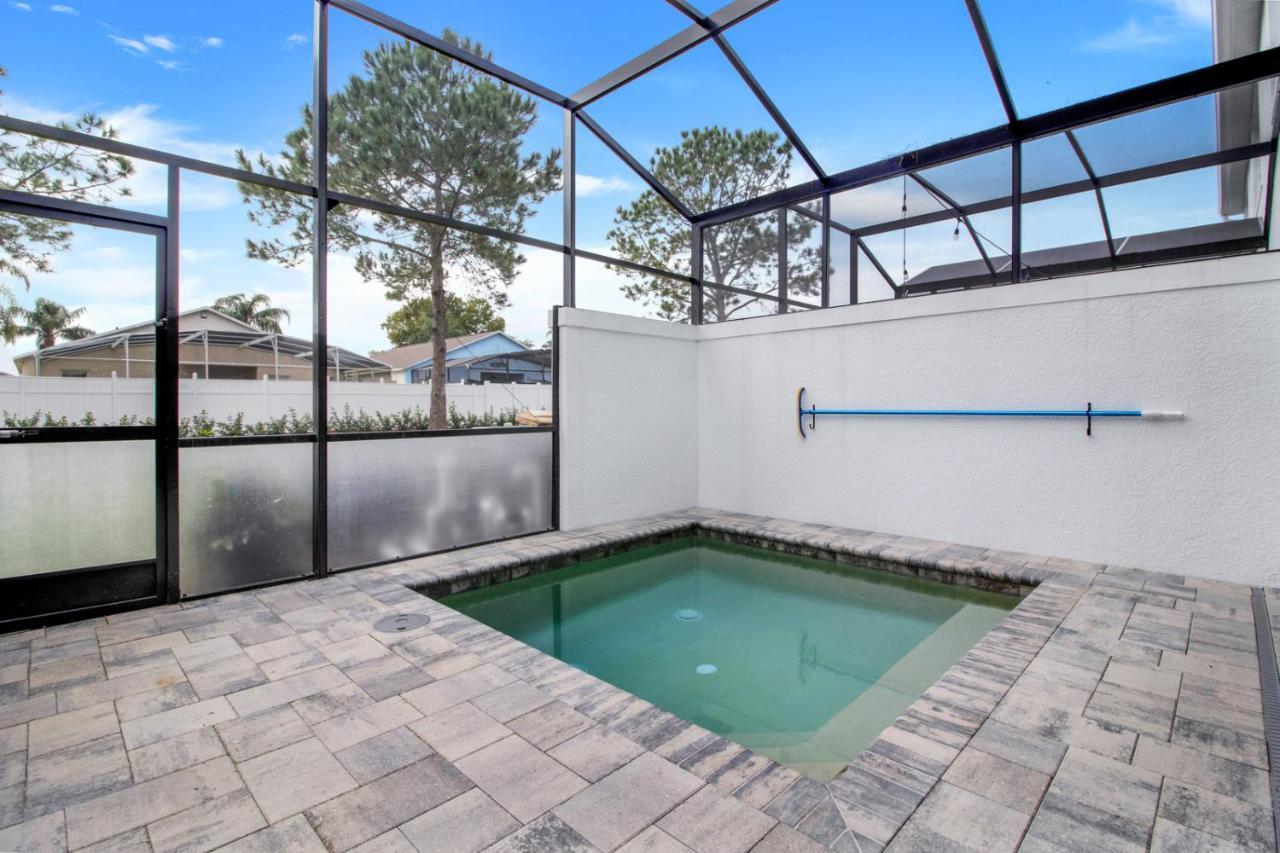Modern Townhouse Near Disney With Heated Pool Orlando Exterior photo